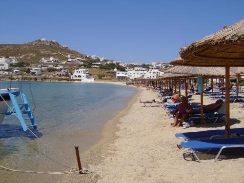 Agios Ioannis DiakoftisEvagelia广场间公寓式酒店 外观 照片